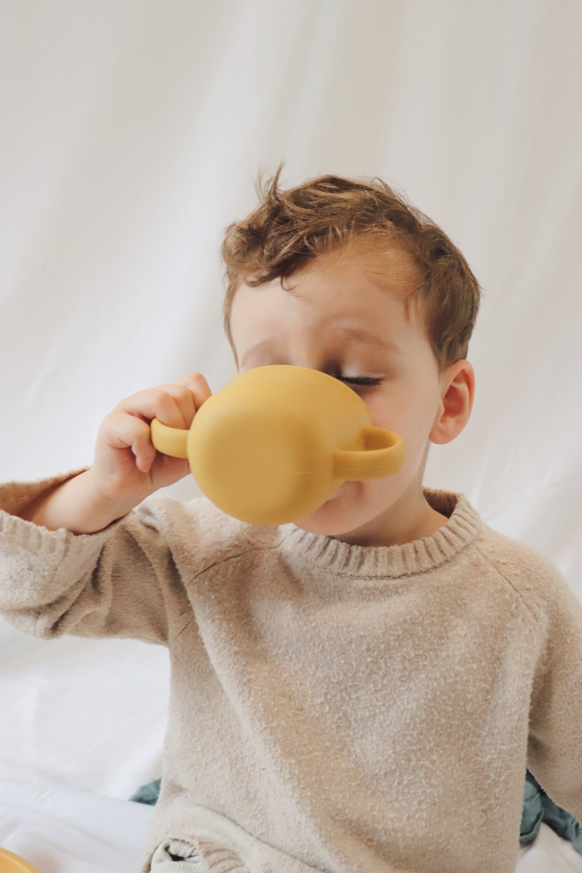 2-in-1 Silicone Training Cup – Mango